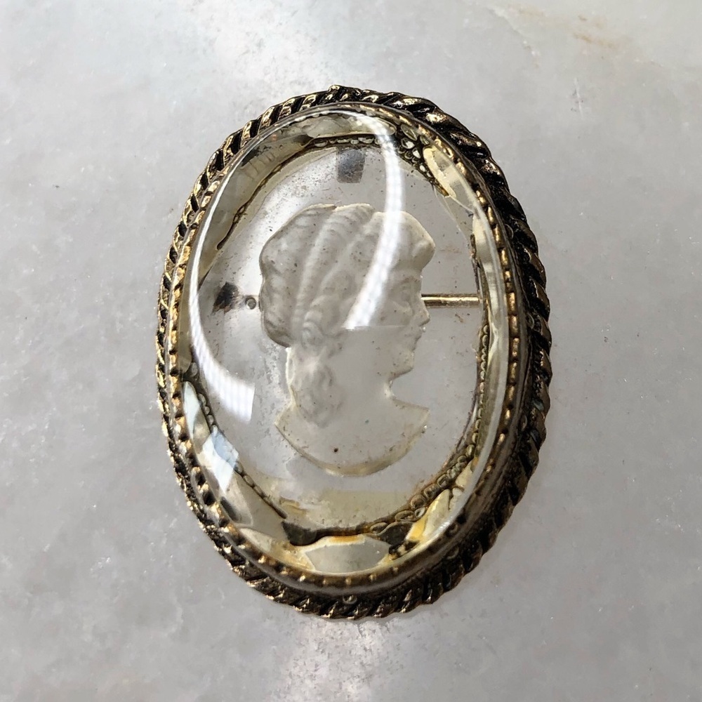 Vintage Gold & Clear etched glass carved cameo brooch pin